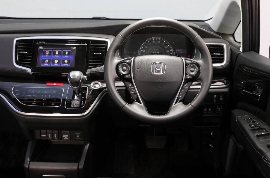 Торпедо Honda Odyssey VTi-L 2017 года  (AU) (фото 39 из 46)
